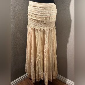 Dimri Boho Cream Tiered Lace Maxi Skirt